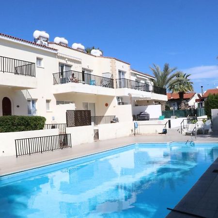 Cyking 2 Bed Apartment With Pool & 10 Min To Beach Paphos Exteriér fotografie