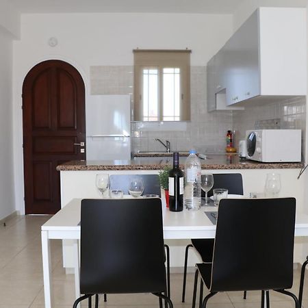Cyking 2 Bed Apartment With Pool & 10 Min To Beach Paphos Exteriér fotografie