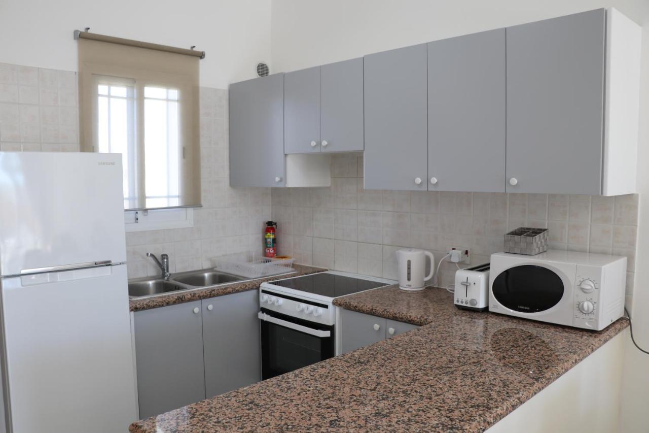 Cyking 2 Bed Apartment With Pool & 10 Min To Beach Paphos Exteriér fotografie