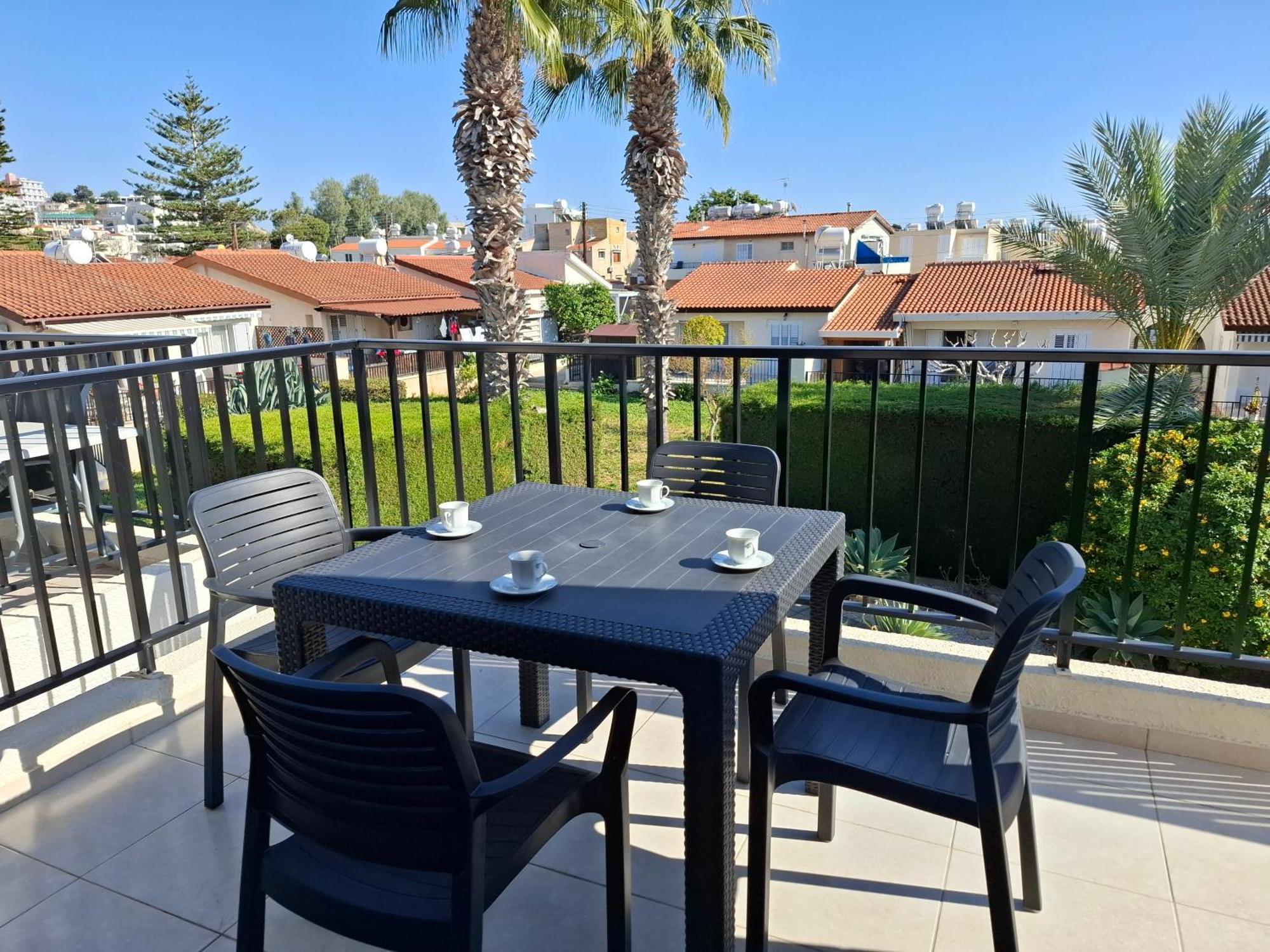 Cyking 2 Bed Apartment With Pool & 10 Min To Beach Paphos Exteriér fotografie